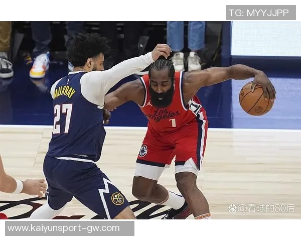 火箭队运动战出手多次却遭遇失利前场篮板优势未能转化为胜利