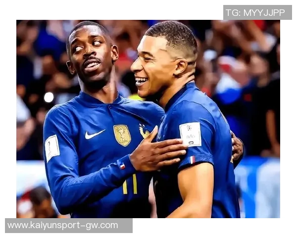 姆巴佩在社交媒体上分享海报庆祝球队晋级西超杯誓言争冠